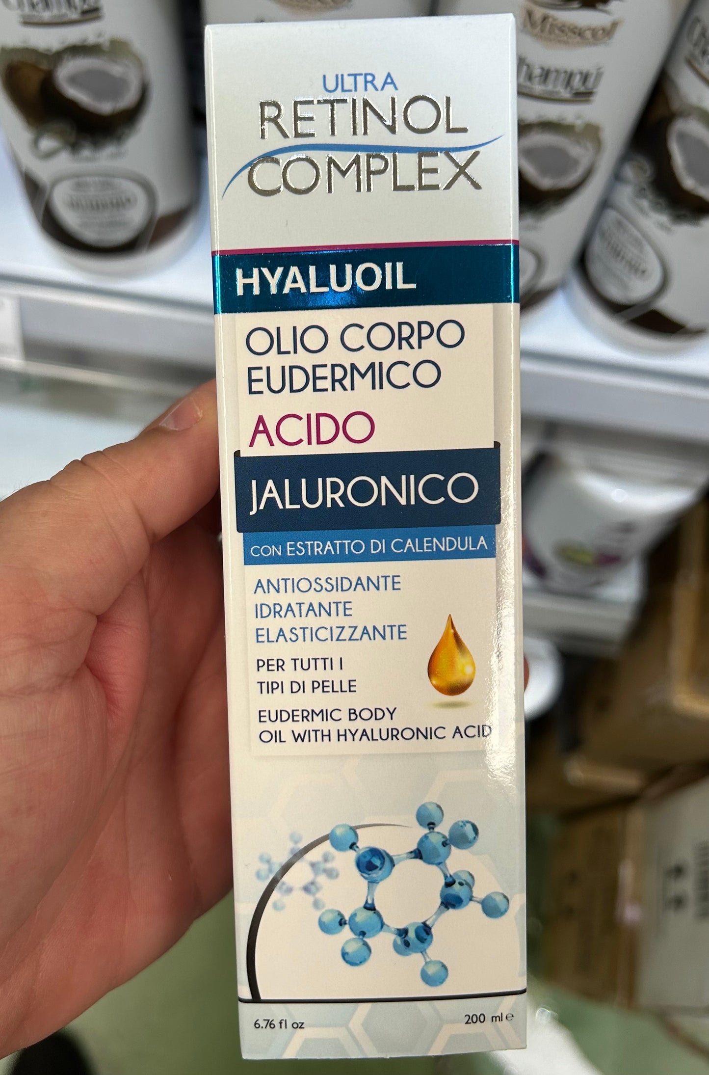 Óleo Eudérmico com ácido hialurônico 200ml. nutre e hidrata a pele em profundidade graças às suas propriedades emolientes, suavizantes e elásticas. A fórmula do óleo com ácido hialurônico.